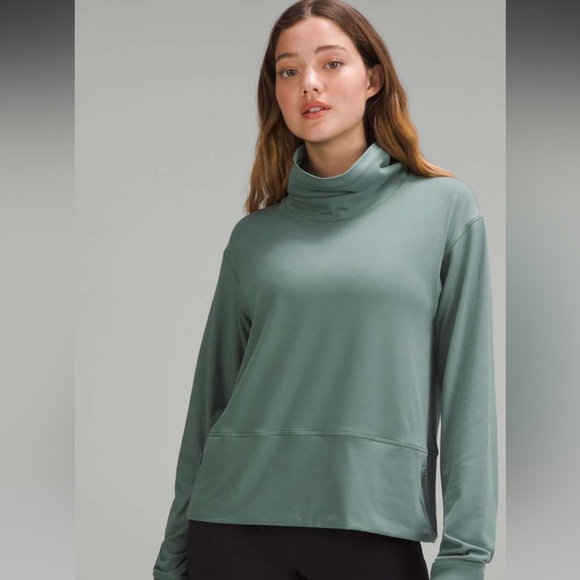 lululemon athletica Sweaters - Lululemon Ready to Rulu Pullover
Medium Forest